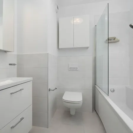 Nowoczesne Z Balkonem I Projektorem By Renters Διαμέρισμα Βρότσλαβ